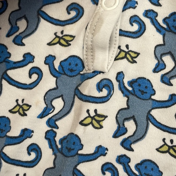 Roller rabbit (top) with minir stains - Picture 4 of 5